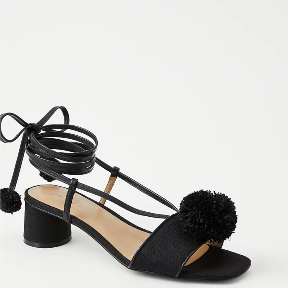 Ann Taylor Pom Pom shoes